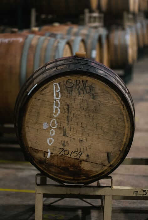 Barrel storage unit for wine